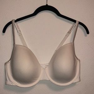 Cacique 38DDD white underwire bra with convertible straps and molded cups EUC